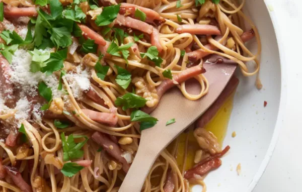 Delicious Walnut and Roasted Ham Linguine Recipe