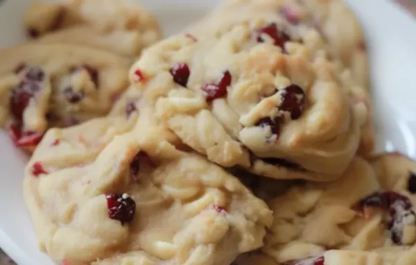 Delicious White Chocolate and Cranberry Cookies Recipe