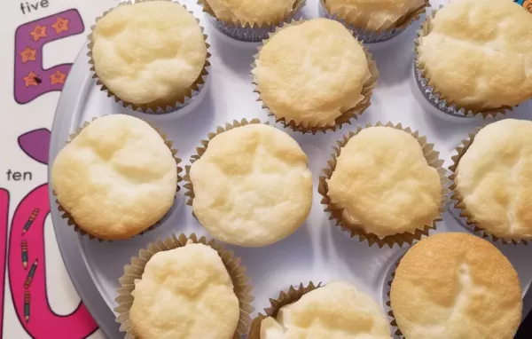 Deliciously Light Angel Food Cupcakes Recipe