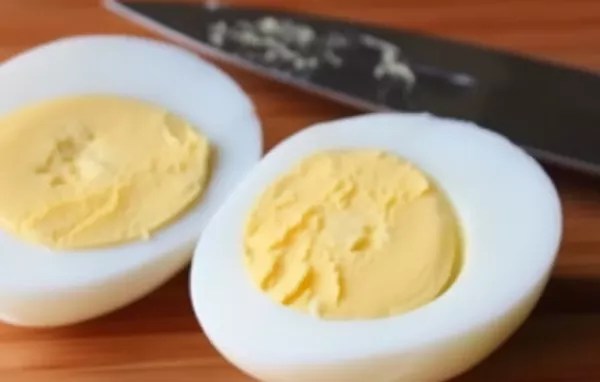 Easy and foolproof method to make perfect hard boiled eggs every time