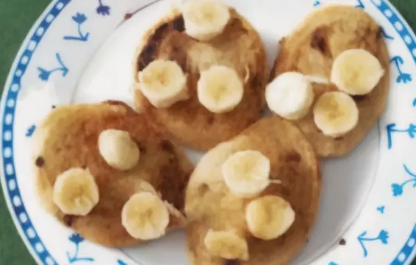 Easy Fluffy Vegan Pancakes