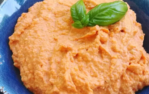 Easy Roasted Red Pepper Hummus