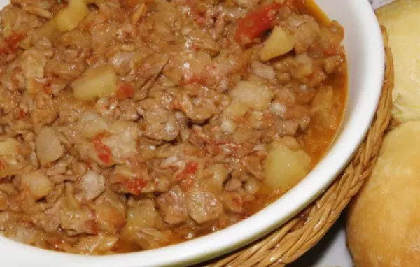 Easy Slow Cooker Carne Guisada