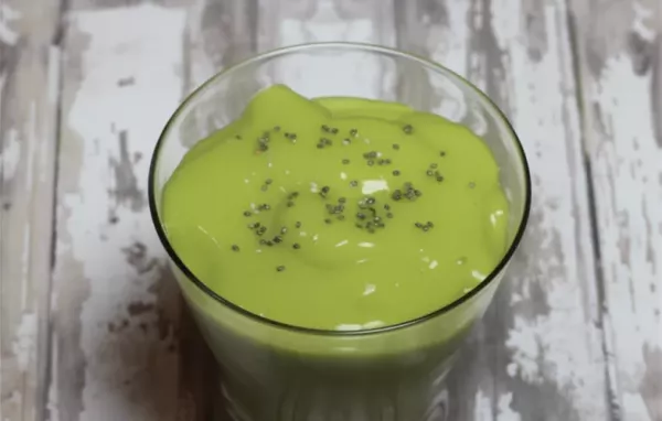 Energizing Vegan Mango Banana Chia Smoothie