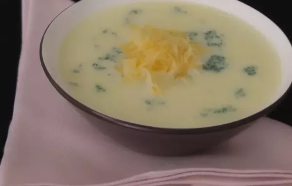 Excellent Broccoli Cheese Soup