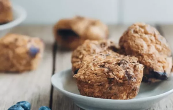 Fluffy Low Fat Vegan Blueberry Muffins