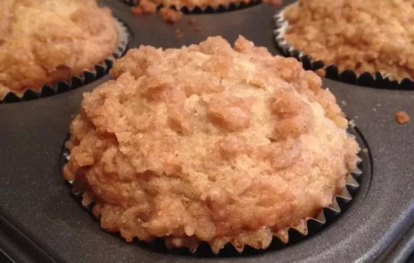 Healthier Banana Crumb Muffins