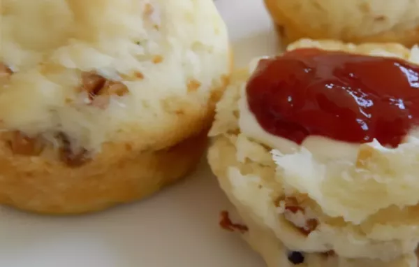 Homemade Flaky Buttermilk Biscuits