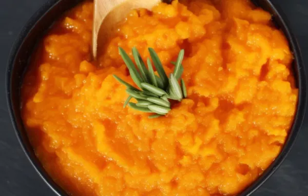 Homemade Slow Cooker Pumpkin Puree