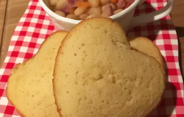 Homemade Southern Cornbread with a Delicious Twist