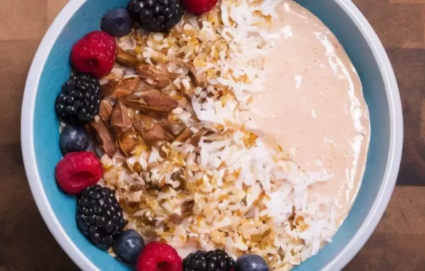 Honey-Kissed Smoothie Bowl