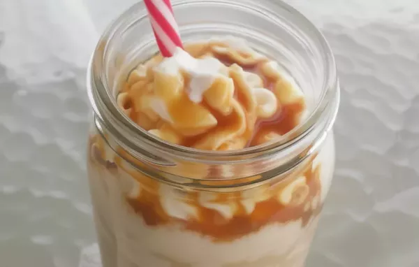 Indulge in a refreshing and sweet treat with this Frozen Caramel Coffee recipe.