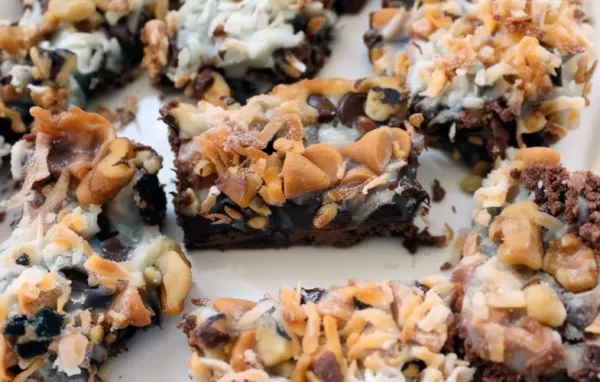 Indulge in the deliciousness of these Almond Joy Bar Cookies