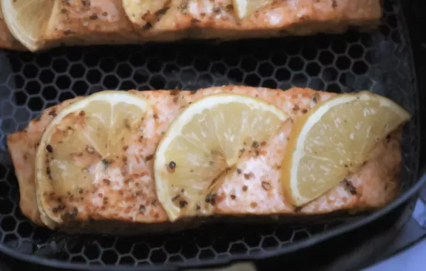 Lemon-Garlic Air Fryer Salmon