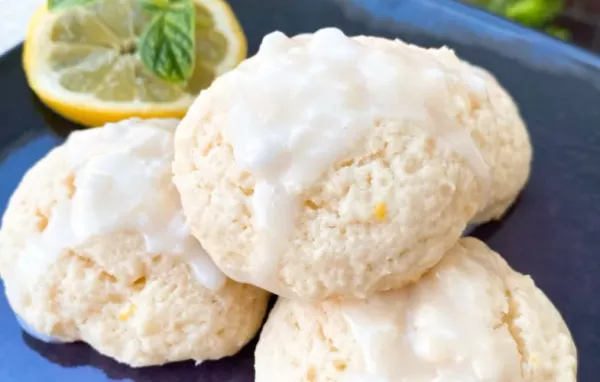 Lemony Almond Ricotta Cookies