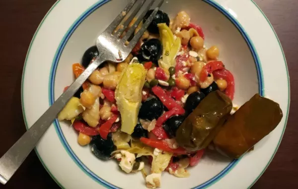 Mediterranean-Inspired Chickpea Salad