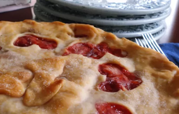 Old-Fashioned Strawberry Pie Recipe