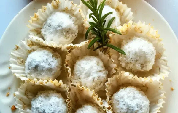 Pecan Shortbread Cookies - Mexican Wedding Cookies