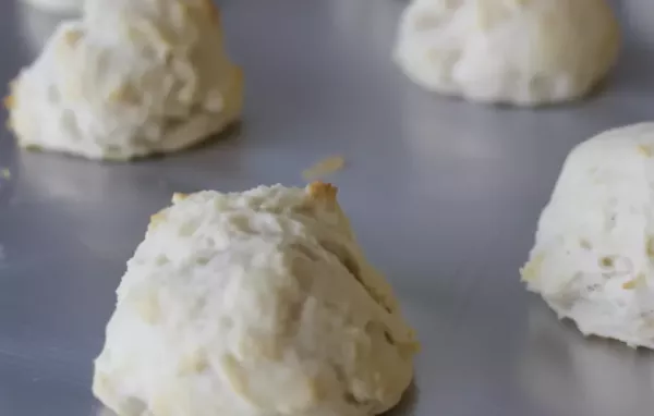 Perfectly Flaky Southern-Style Buttermilk Biscuits