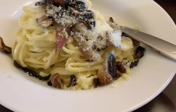 Quick and Easy 10-Minute Mushroom Carbonara Recipe