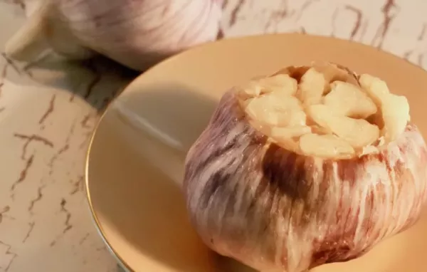 Quick and Easy Instant Pot Roasted Garlic Recipe