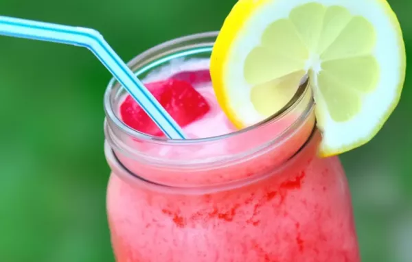 Refreshing Frozen Strawberry Lemonade Recipe