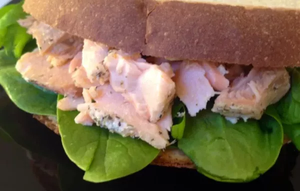 Simple Salmon and Spinach Sandwiches