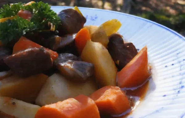 Slow Cooker Beef Stew Recipe: A Hearty and Delicious Meal for the Whole Family