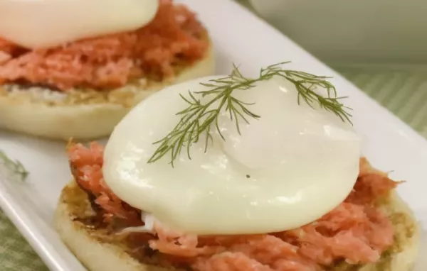 Smoked Salmon Dill Eggs Benedict