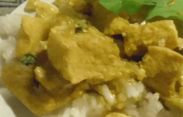 Spicy and Tangy Indian Hot Curried Mangos with Tofu