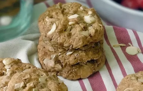 Strawberry-Cinnamon Oatmeal Cookies