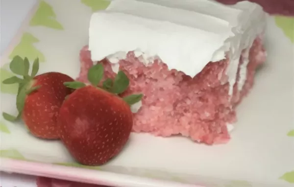 Strawberry Delight Cake