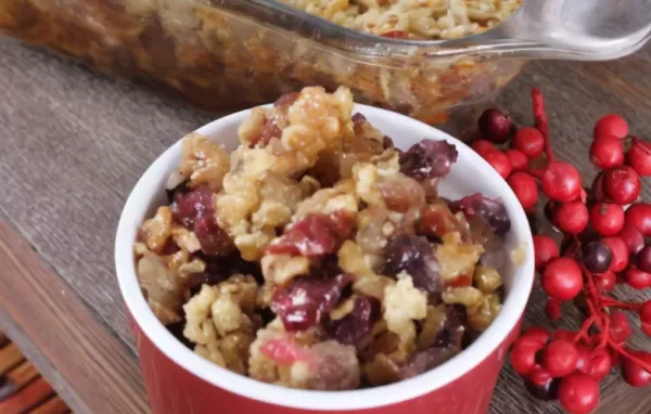 Tart Apple Cranberry Crumble