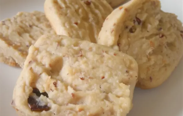 The Best Pecan Sandies Recipe: a Classic American Cookie