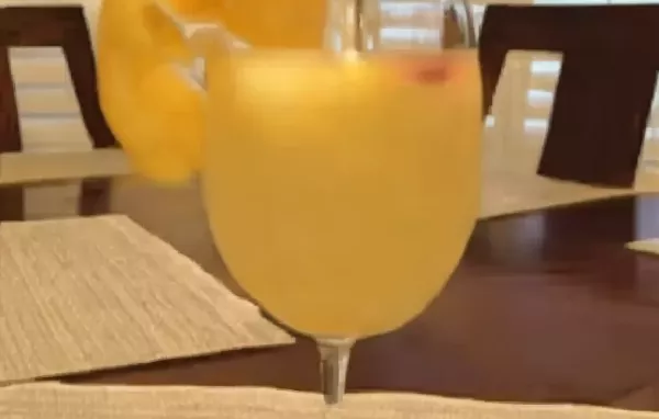 White Sangria With Lemonade