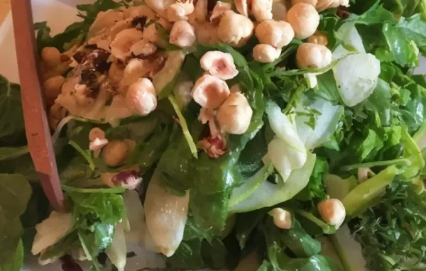 Whole30 Pear and Arugula Salad