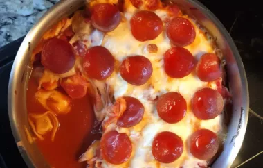 Cheesy and flavorful one-pot tortellini bake with all the delicious ingredients of a classic pizza!