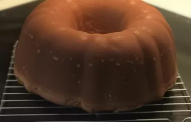 Classic and Moist Mom's Vanilla Pound Cake Recipe
