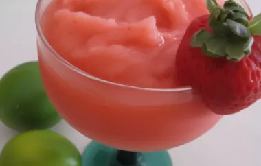 Cool Off with a Refreshing Frozen Strawberry Margarita Recipe