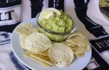 Creamy and cheesy dip with a hint of avocado goodness