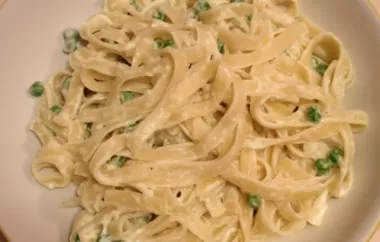 Creamy and Delicious Famous Restaurant Alfredo Sauce