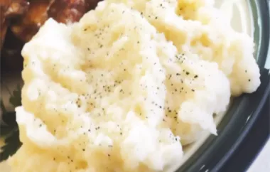 Creamy and flavorful Roasted Garlic Mashed Potatoes
