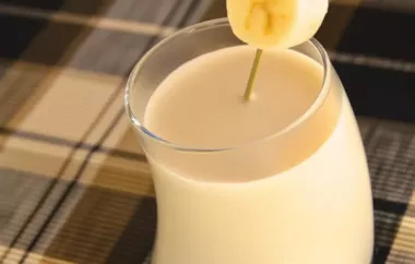 Creamy and refreshing Banana Milkshake recipe