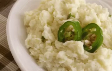 Creamy and Spicy Jalapeno Popper Mashed Potatoes