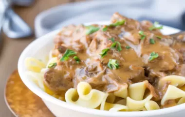 Creamy Slow Cooker Beef Stroganoff: A Hearty and Delicious Comfort Food