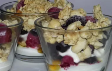 Crunchy Berry Parfait: A Delicious and Healthy Breakfast Option
