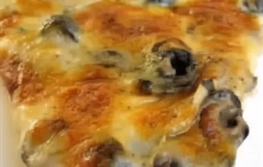 Delicious and Cheesy Spinach Alfredo Pizza Recipe