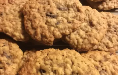 Delicious and Chewy Oatmeal Raisin Toffee Cookies Recipe