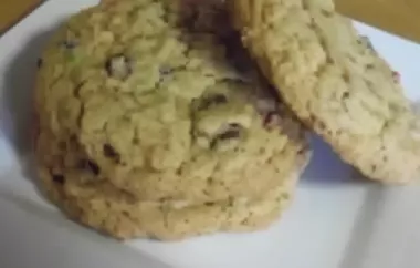 Delicious and Classic Chocolate Chip Cookies