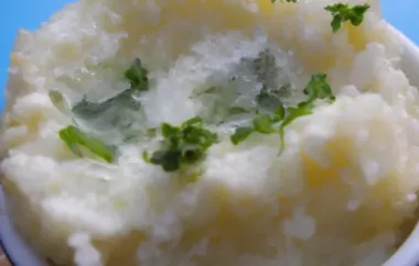 Delicious and Creamy Potatoes Romanoff Recipe